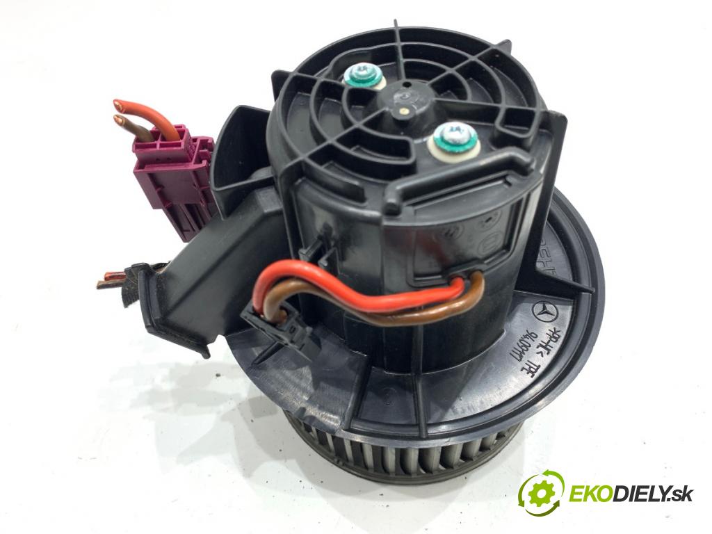 MERCEDES-BENZ W212 sedan 2009 215 kW E 350 CGI (212.057) 3498 ventilátor kúrenia L5964008