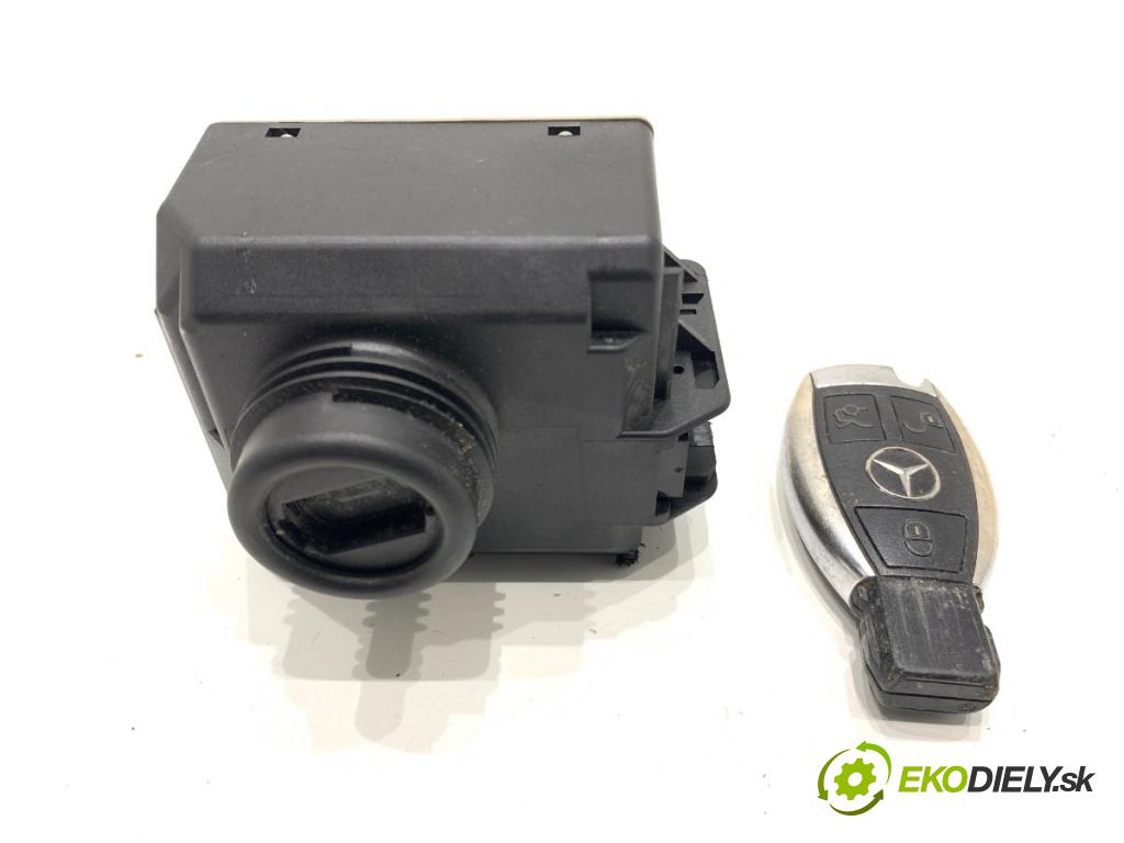 MERCEDES-BENZ W212 sedan 2009 215 kW E 350 CGI (212.057) 3498 spinačka A2125450108 (Spínacia skrinka)