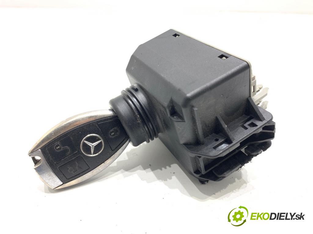 MERCEDES-BENZ W212 sedan 2009 215 kW E 350 CGI (212.057) 3498 spinačka A2125450108 (Spínacia skrinka)