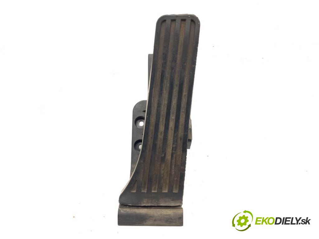 MERCEDES-BENZ W212 sedan 2009 215 kW E 350 CGI (212.057) 3498 Potenciometer plynu 2043000004 (Potenciometer plynového pedálu)