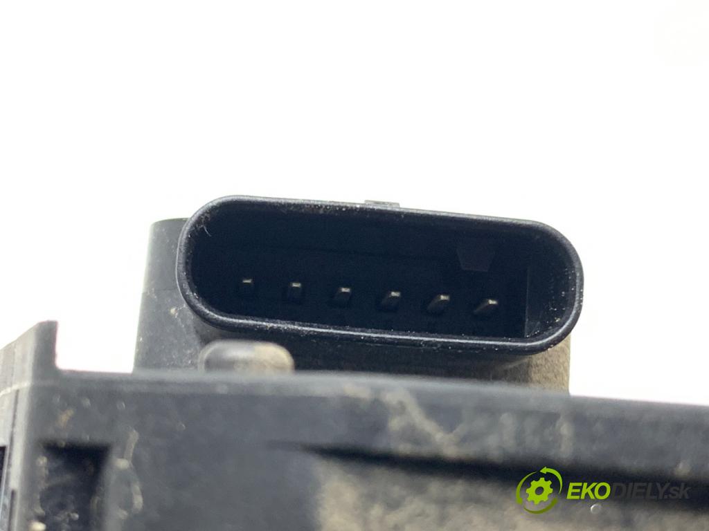 MERCEDES-BENZ W212 sedan 2009 215 kW E 350 CGI (212.057) 3498 Potenciometer plynu 2043000004 (Potenciometer plynového pedálu)