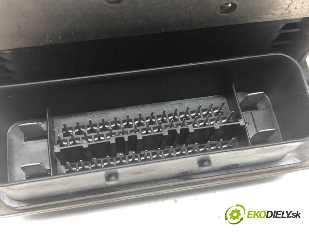 MERCEDES-BENZ W212 sedan 2009 215 kW E 350 CGI (212.057) 3498 Pumpa ABS A2124312212 (Pumpa ABS)