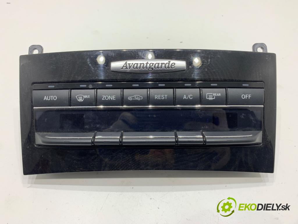MERCEDES-BENZ W212 sedan 2009 215 kW E 350 CGI (212.057) 3498 Panel ovládania kúrenia A2129004200 (Prepínacie páčky pod volantom)