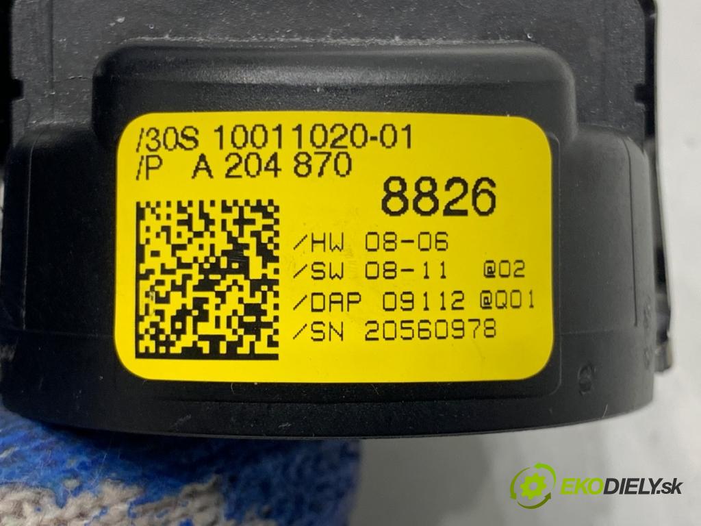 MERCEDES-BENZ W212 sedan 2009 215 kW E 350 CGI (212.057) 3498 snímač deště A2048708826 (Snímač deště)