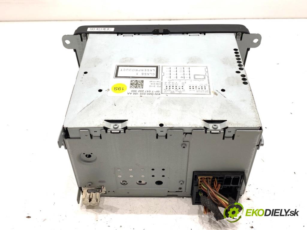 VW POLO V liftback 2011 66 kW 1.6 TDI 1598 RADIO 5M0035186AA (Audio zariadenie)