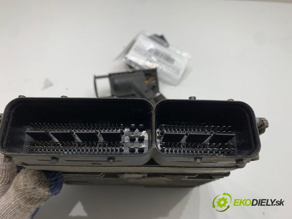 VW POLO V liftback 2011 66 kW 1.6 TDI 1598 riadiaca jednotka Motor 03L906023D (Riadiaca jednotka)