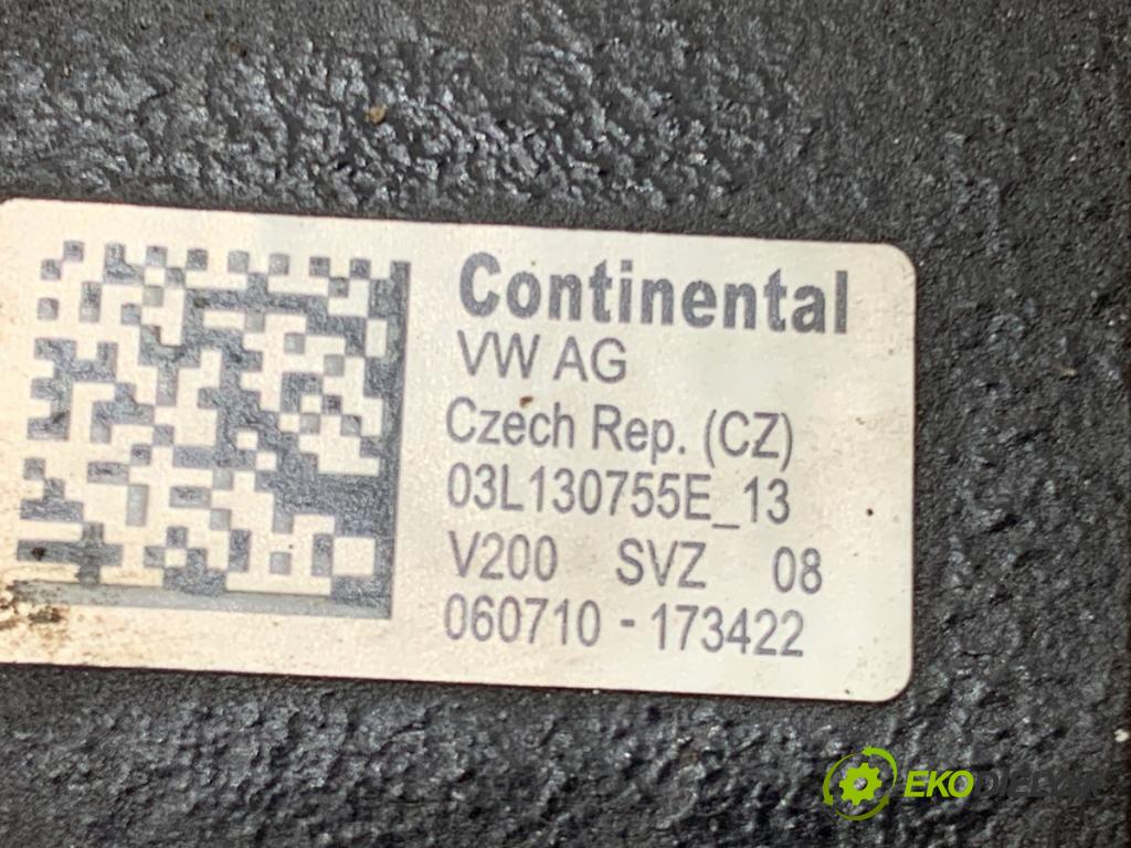 VW POLO V liftback 2011 66 kW 1.6 TDI 1598 Pumpa vstrekovacia 03L130755E (Vstrekovacie čerpadlo)