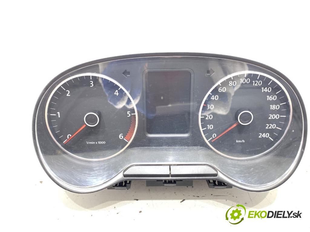 VW POLO V liftback 2011 66 kW 1.6 TDI 1598 Prístrojovka 6R0920861F (Prístrojová doska)