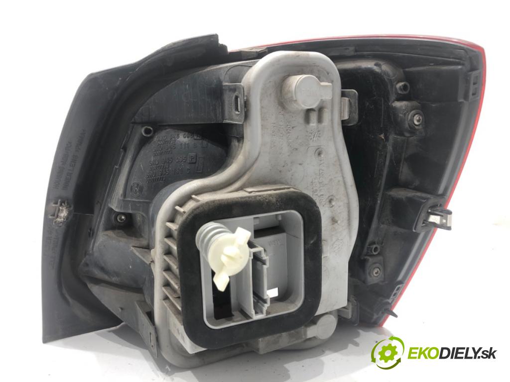 VW POLO V liftback 2011 66 kW 1.6 TDI 1598 světlo levý zadní část 6R0945257A