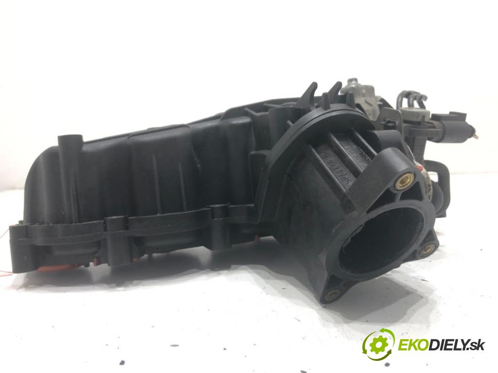 VW POLO V liftback 2011 66 kW 1.6 TDI 1598 potrubí sání 03L129711AL (Sací potrubí)