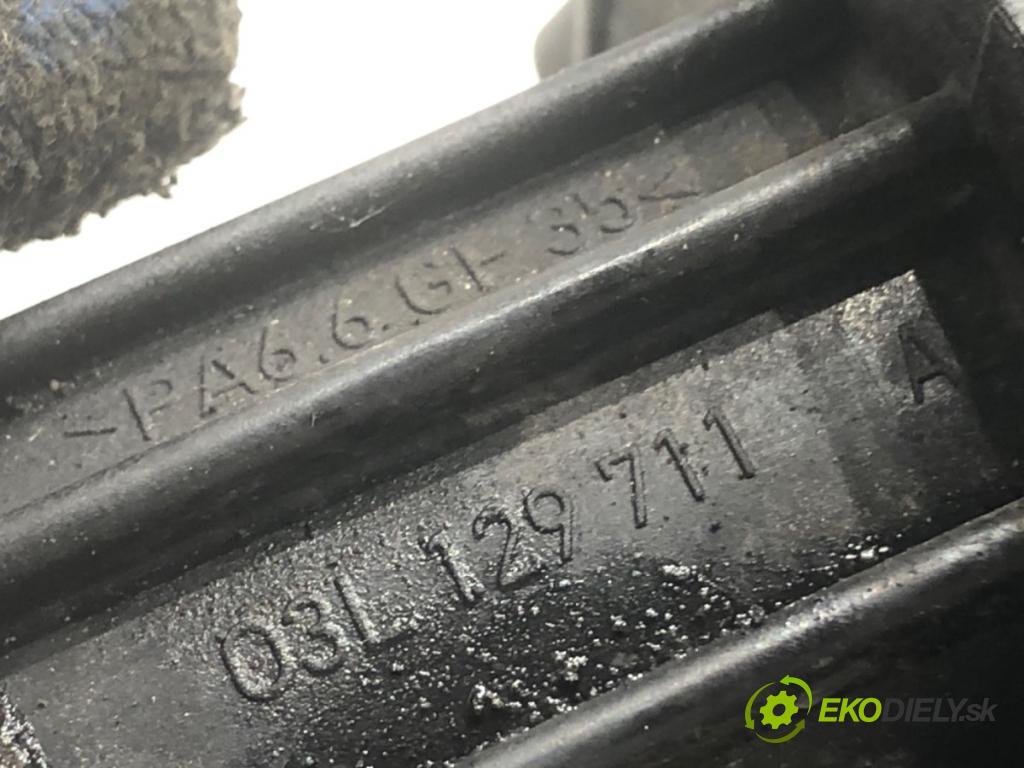 VW POLO V liftback 2011 66 kW 1.6 TDI 1598 potrubí sání 03L129711AL (Sací potrubí)