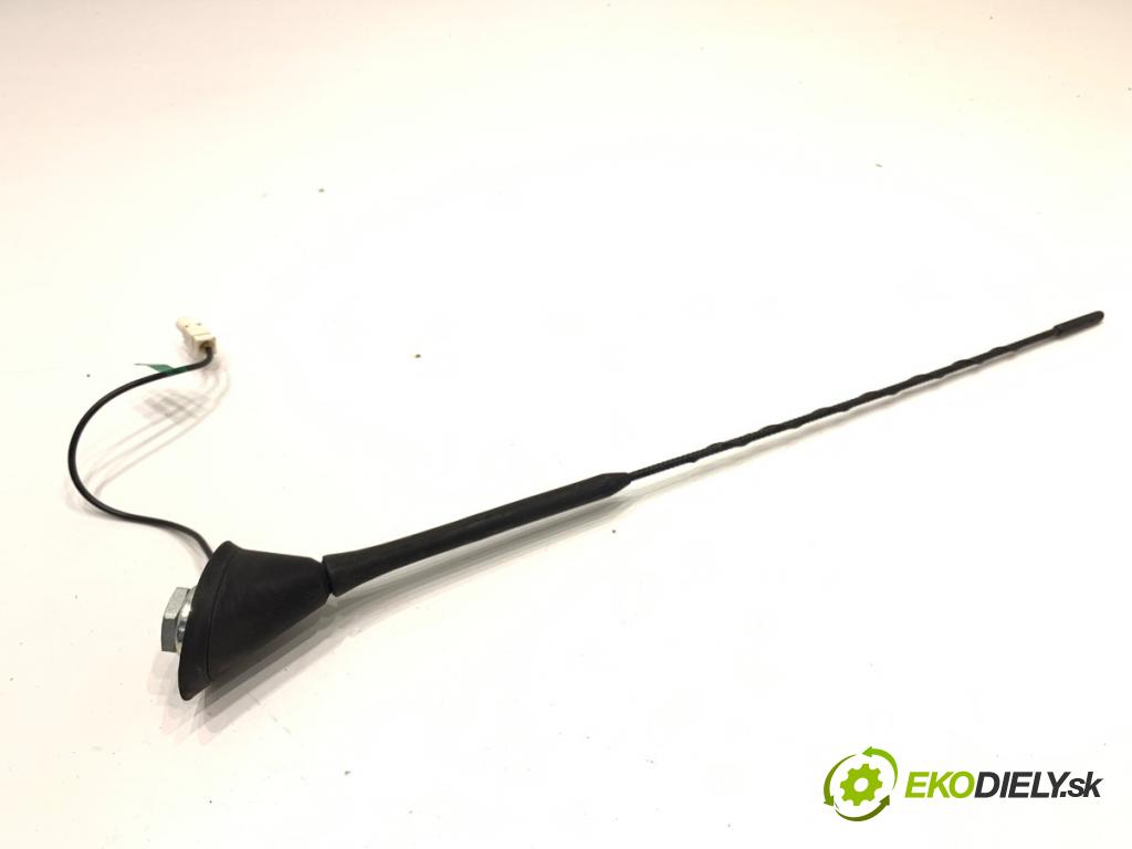 VW POLO V liftback 2011 66 kW 1.6 TDI 1598 ANTENA 