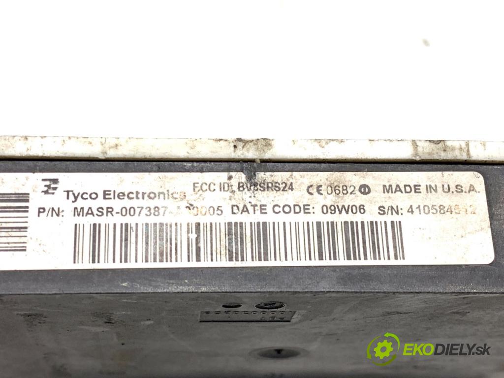 MERCEDES-BENZ W212 sedan 2009 215 kW E 350 CGI (212.057) 3498 RADAR: DISTRONIC A0035400517