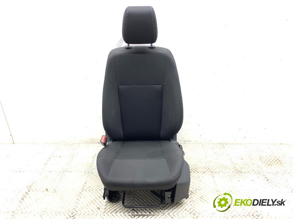 FORD FOCUS III liftback 2015 74 kW 1.0 EcoBoost 998 sedadlo levý přední část 