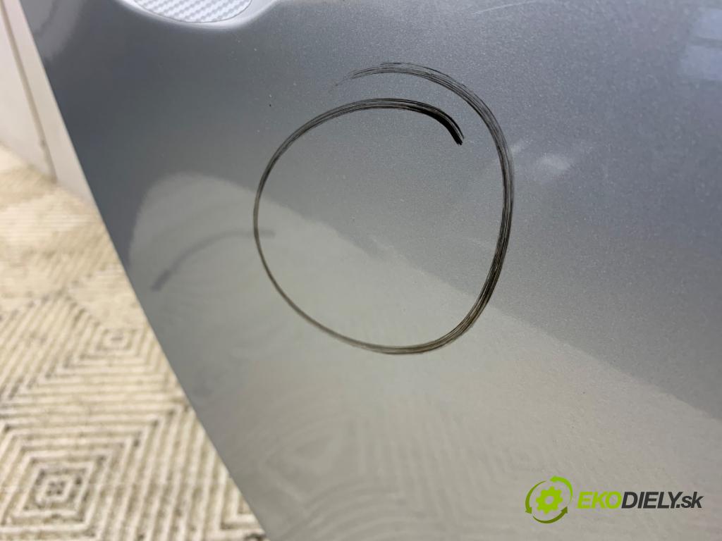 SKODA OCTAVIA III Kombi 2016 135 kW 2.0 TDI / TDI RS 4x4 1968 dveře pravý zadní část LA7W