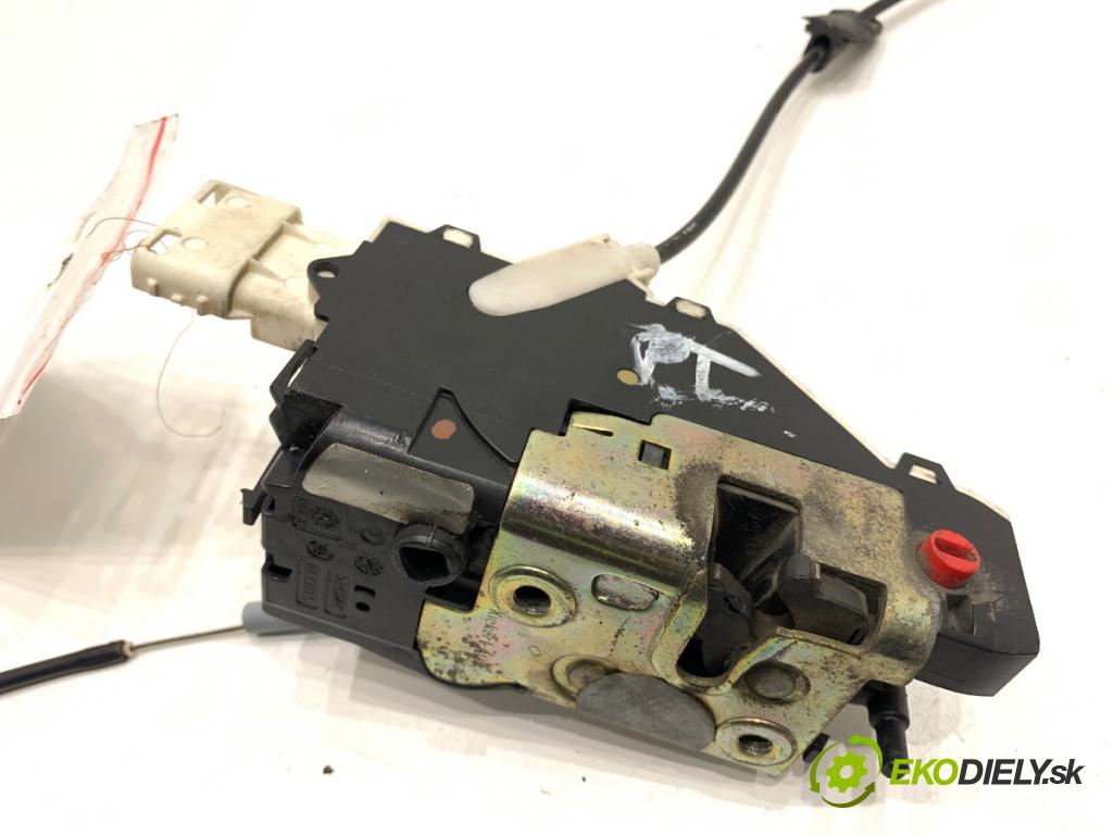 CITROEN C4 I liftback 2005 66 kW 1.6 HDi 1560 zámok Dvere pravy zad 9660700080