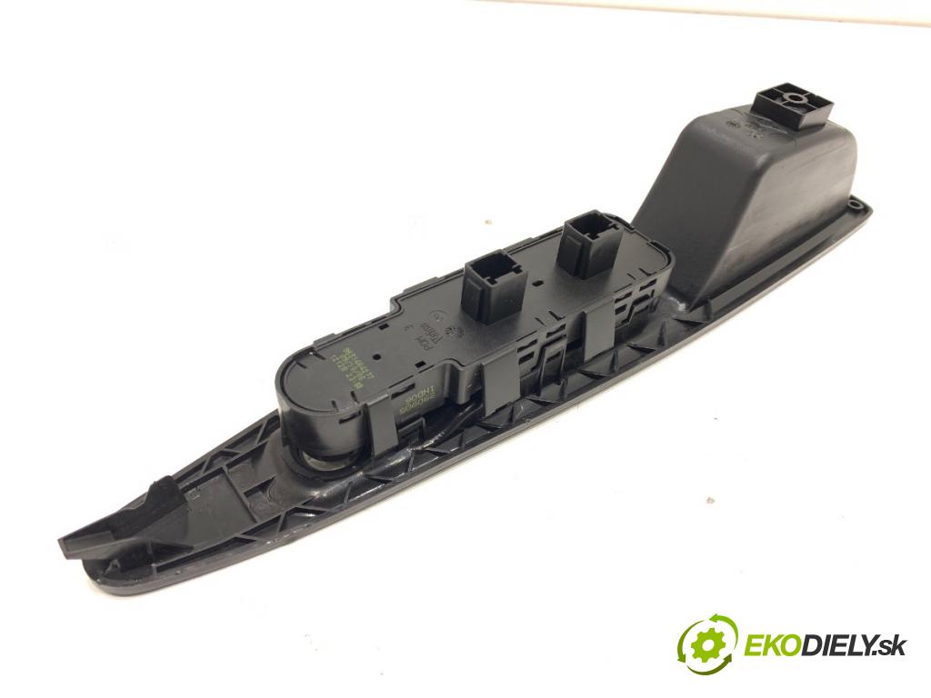 CITROEN C4 I liftback 2005 66 kW 1.6 HDi 1560 Prepínač okien 9651464277 (Prepínacie páčky pod volantom)