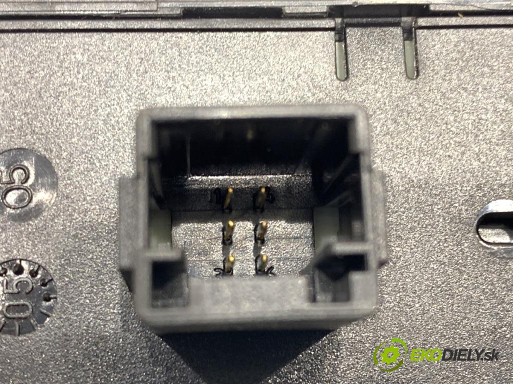 CITROEN C4 I liftback 2005 66 kW 1.6 HDi 1560 Prepínač okien 9651464277 (Prepínacie páčky pod volantom)