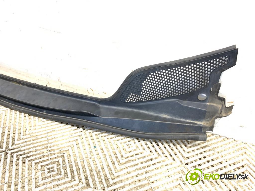 CITROEN C4 I liftback 2005 66 kW 1.6 HDi 1560 Torpédo, plast pod čelné okno 96583760XT (Torpédo (plast pod čelným sklom))