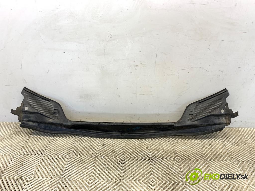 CITROEN C4 I liftback 2005 66 kW 1.6 HDi 1560 Torpédo, plast pod čelné okno 96583760XT (Torpédo (plast pod čelným sklom))