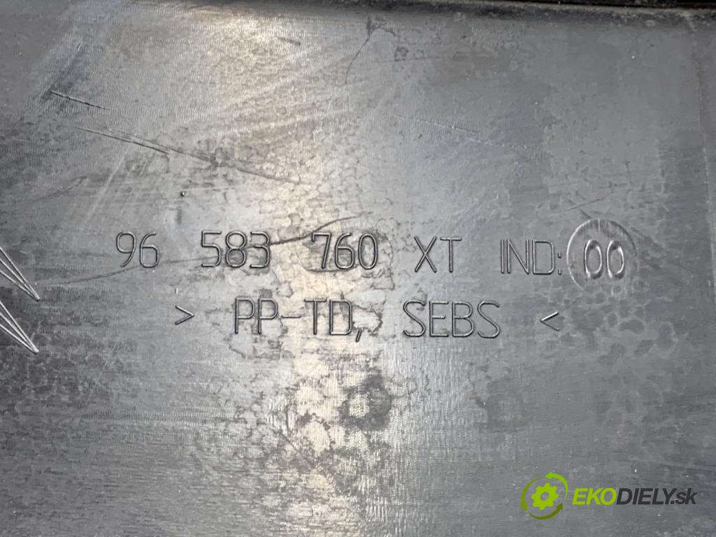 CITROEN C4 I liftback 2005 66 kW 1.6 HDi 1560 Torpédo, plast pod čelné okno 96583760XT (Torpédo (plast pod čelným sklom))