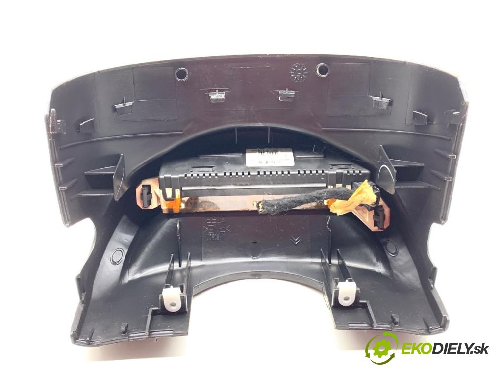 CITROEN C4 I liftback 2005 66 kW 1.6 HDi 1560 Dislpej 9654149380 (Prístrojová doska)