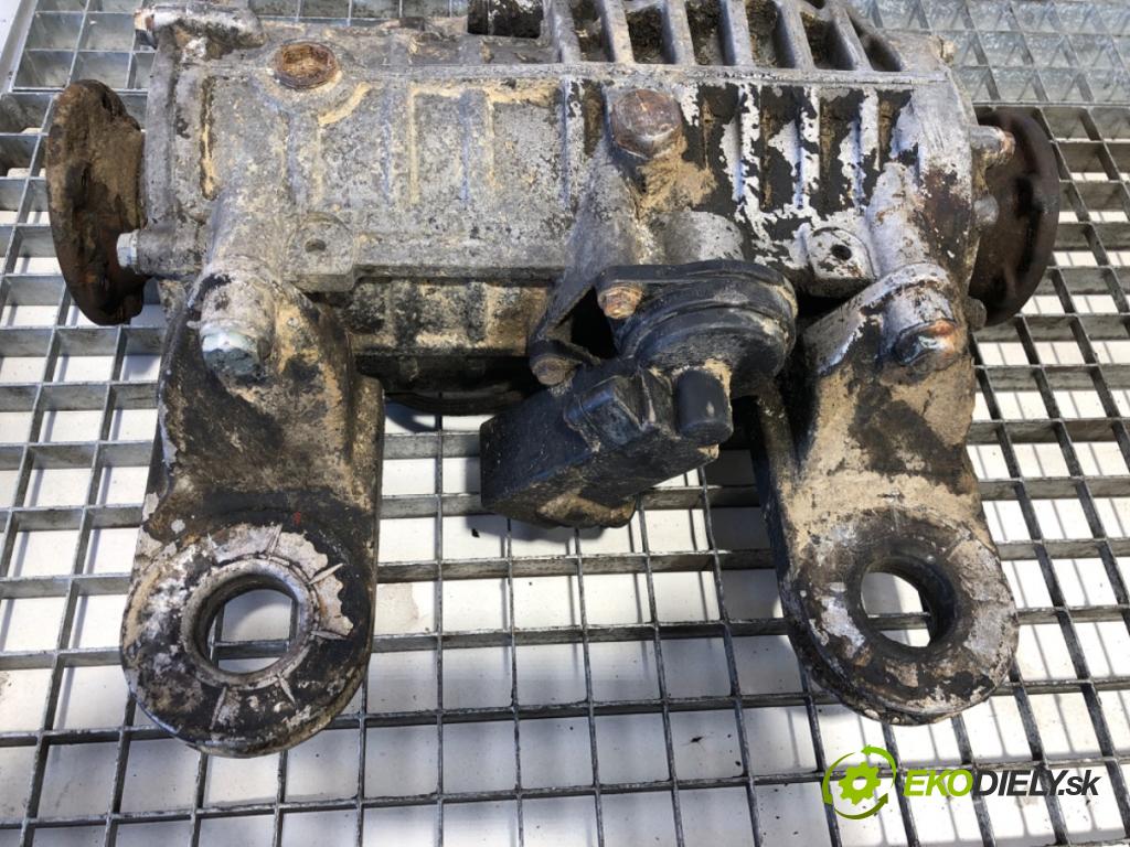 VW TRANSPORTER T4 Autobus 1997 57 kW 2.4 D Syncro 2370 Most ,diferenciál zad