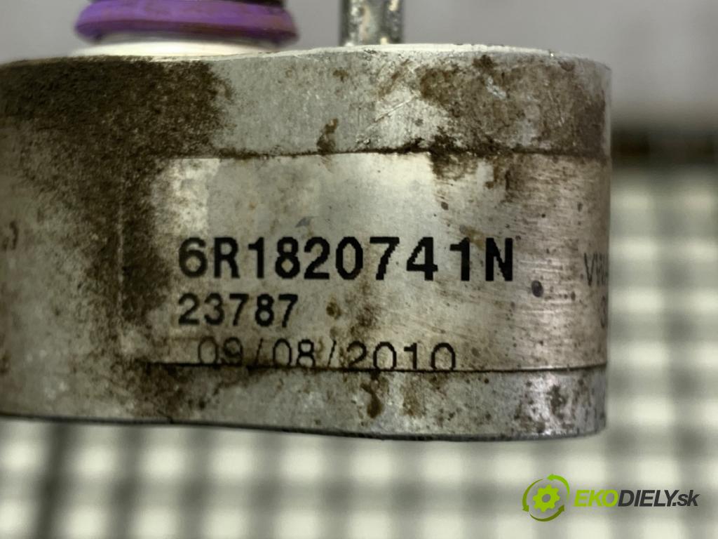 VW POLO V liftback 2011 66 kW 1.6 TDI 1598 rúrka klimatizácie 6R1820741N (Rúrka klimatizácie)