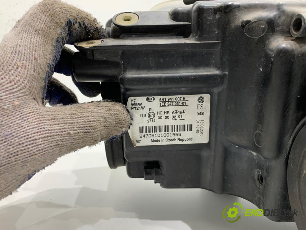 VW POLO V liftback 2011 66 kW 1.6 TDI 1598 Svetlomet ľavy predný 6R1941007E