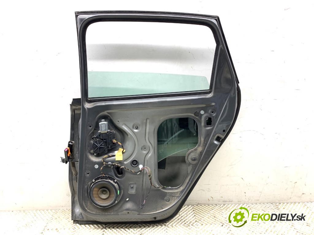 VW POLO V liftback 2011 66 kW 1.6 TDI 1598 dveře pravý zadní část LD7R