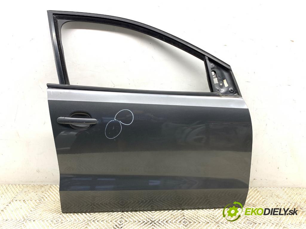 VW POLO V liftback 2011 66 kW 1.6 TDI 1598 dveře pravý přední část LD7R