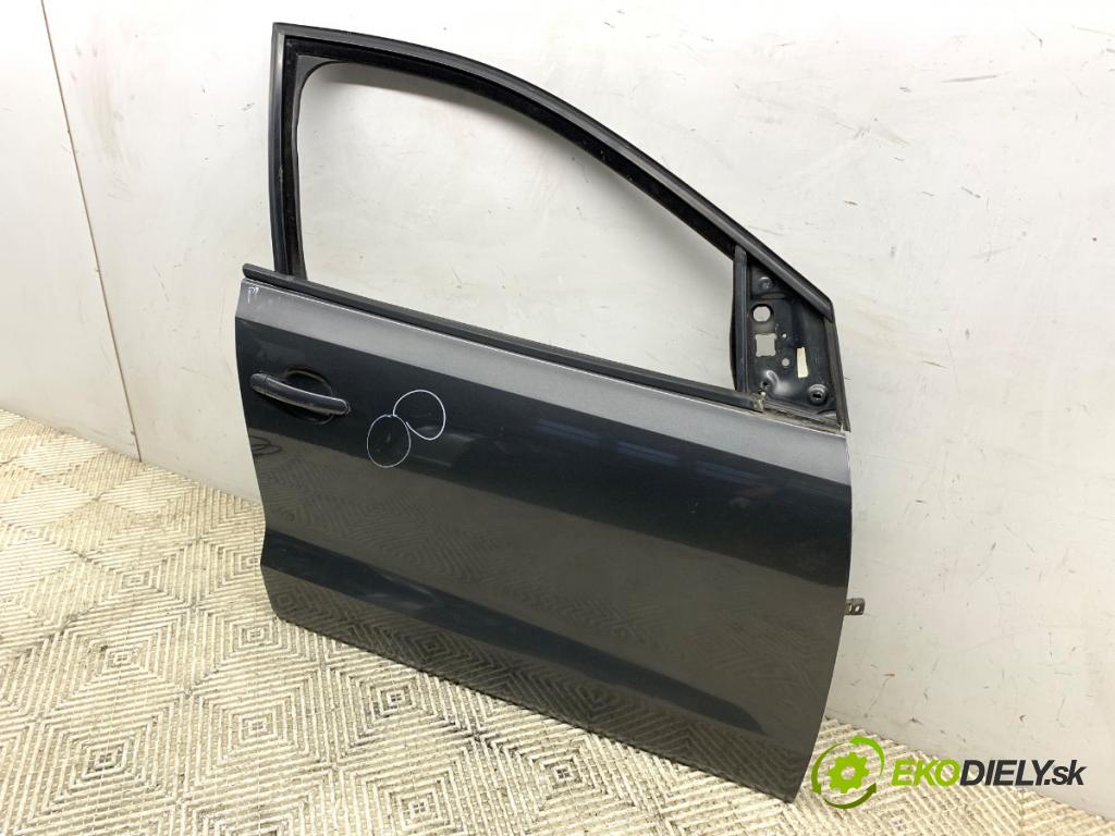 VW POLO V liftback 2011 66 kW 1.6 TDI 1598 dveře pravý přední část LD7R