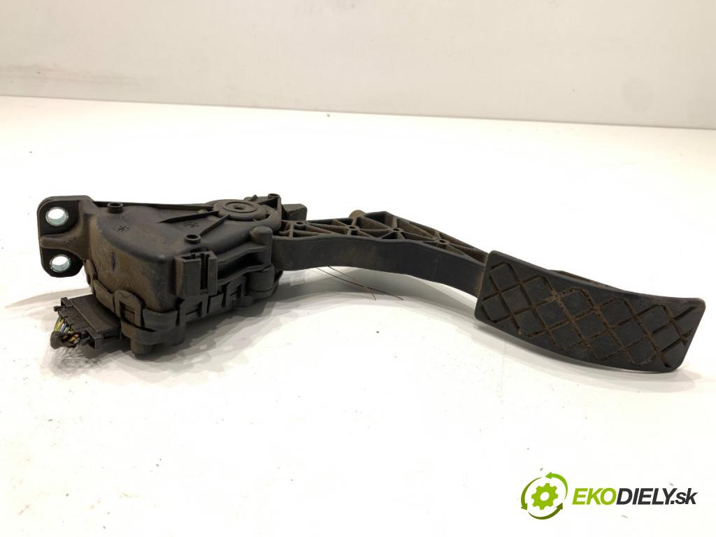 VW POLO V liftback 2011 66 kW 1.6 TDI 1598 Potenciometer plynu 6Q0721503M (Potenciometer plynového pedálu)