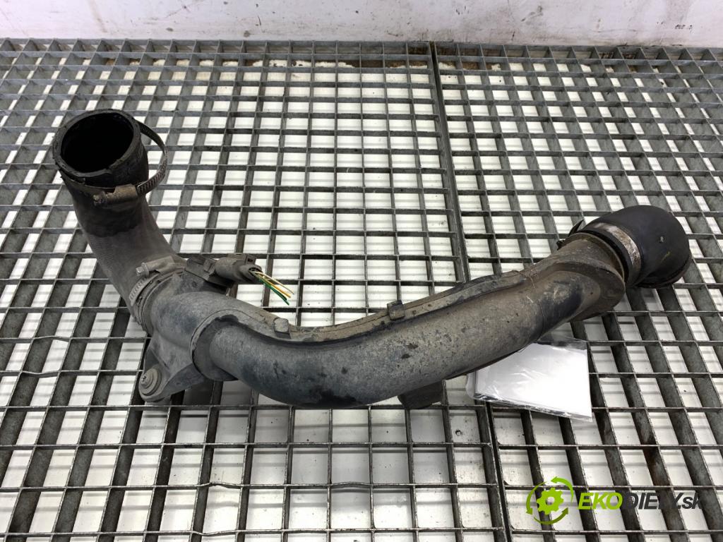 VW POLO V liftback 2011 66 kW 1.6 TDI 1598 Rúra vzduchu intercoolera 6R0145770A
