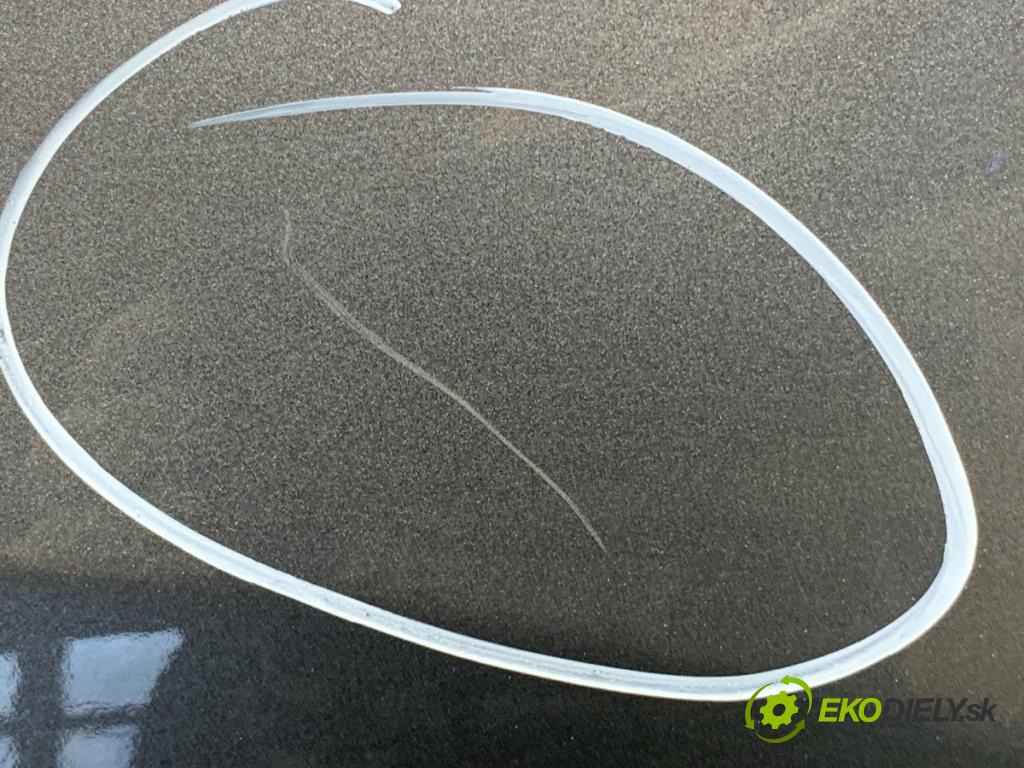 VW POLO V liftback 2011 66 kW 1.6 TDI 1598 blatník levý přední část LD7R