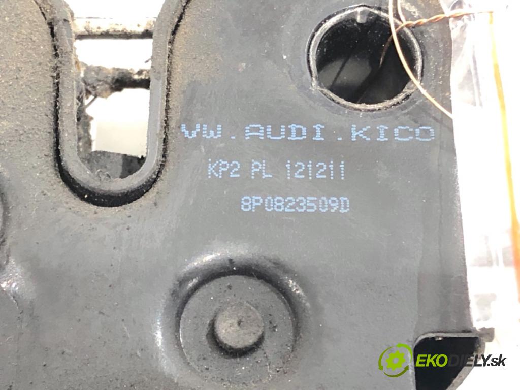 AUDI A3 8P liftback 2003 75 kW 1.6 1595 zámok kapoty přední část 8P0823509D