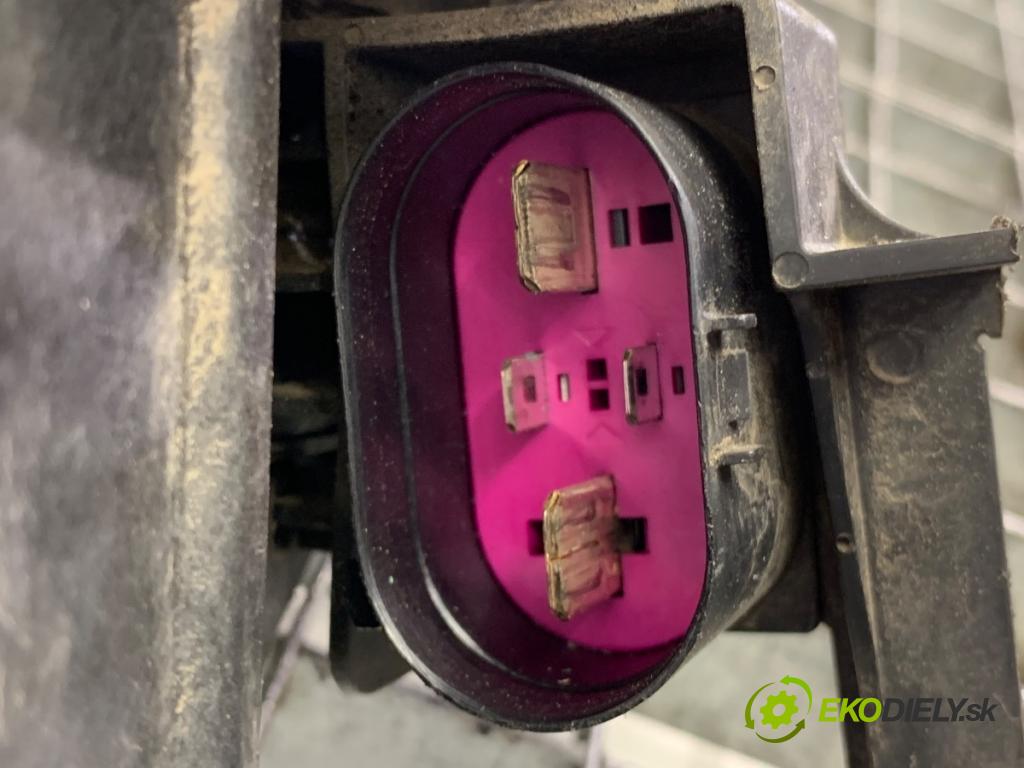 AUDI A3 8P liftback 2003 75 kW 1.6 1595 ventilátor chladiče 1K0121207BB (Ventilátor)