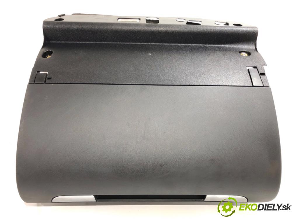 AUDI A3 8P liftback 2003 75 kW 1.6 1595 Priehradka, kastlík spolujazdca 8P857035A (Priehradka (kastlík))