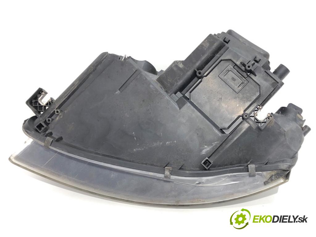 AUDI A3 8P liftback 2003 75 kW 1.6 1595 Svetlomet pravy predný 8P0941004A