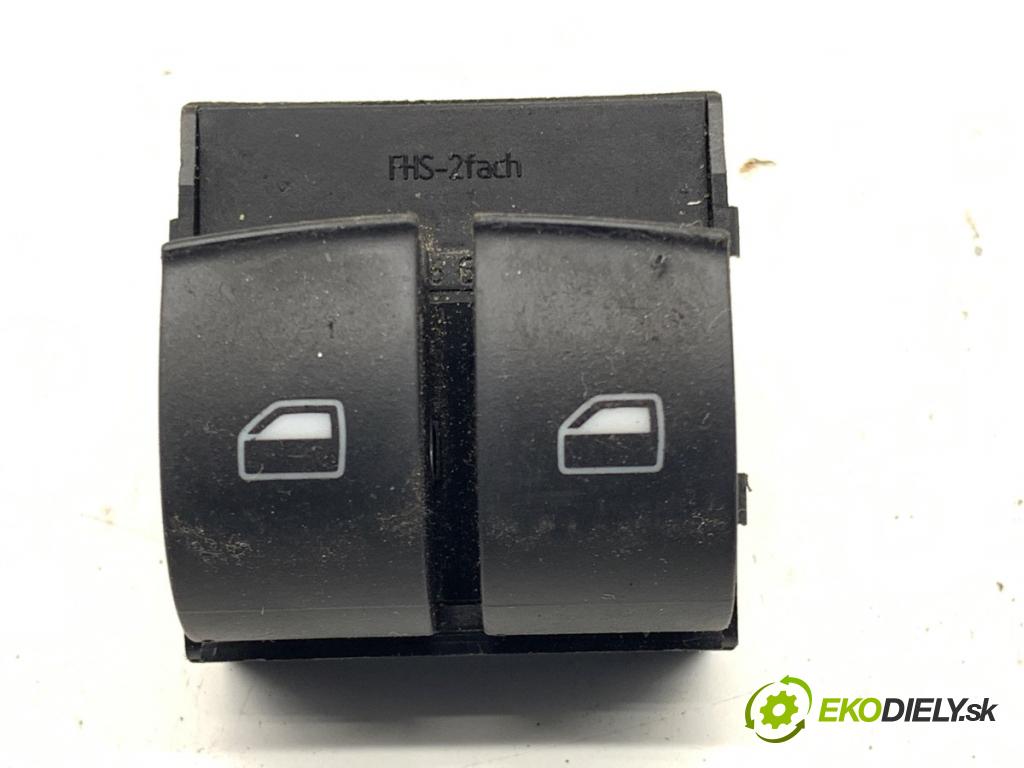 AUDI A3 8P liftback 2003 75 kW 1.6 1595 Prepínač okien 8Z0959851E (Prepínacie páčky pod volantom)