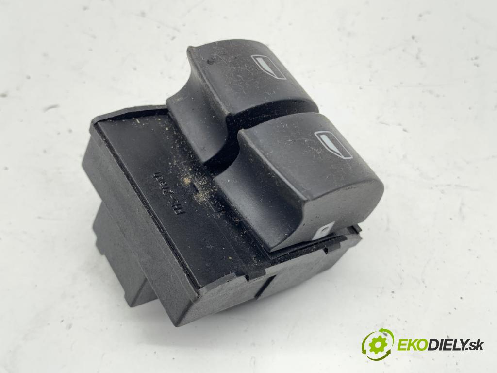 AUDI A3 8P liftback 2003 75 kW 1.6 1595 Prepínač okien 8Z0959851E (Prepínacie páčky pod volantom)