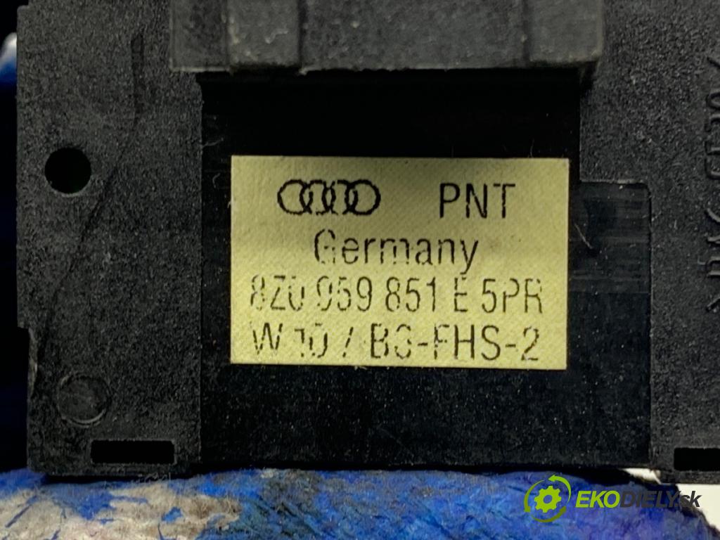 AUDI A3 8P liftback 2003 75 kW 1.6 1595 Prepínač okien 8Z0959851E (Prepínacie páčky pod volantom)