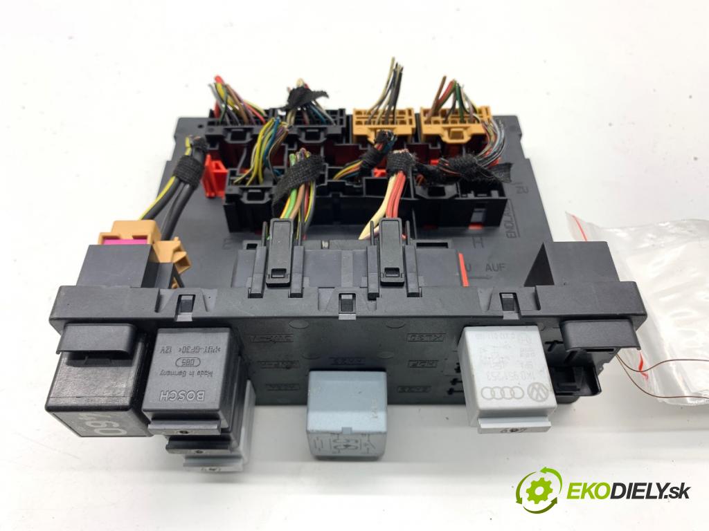 AUDI A3 8P liftback 2003 75 kW 1.6 1595 Modul BORDNETZ 8P0907279A (Riadiaca jednotka ostatné)