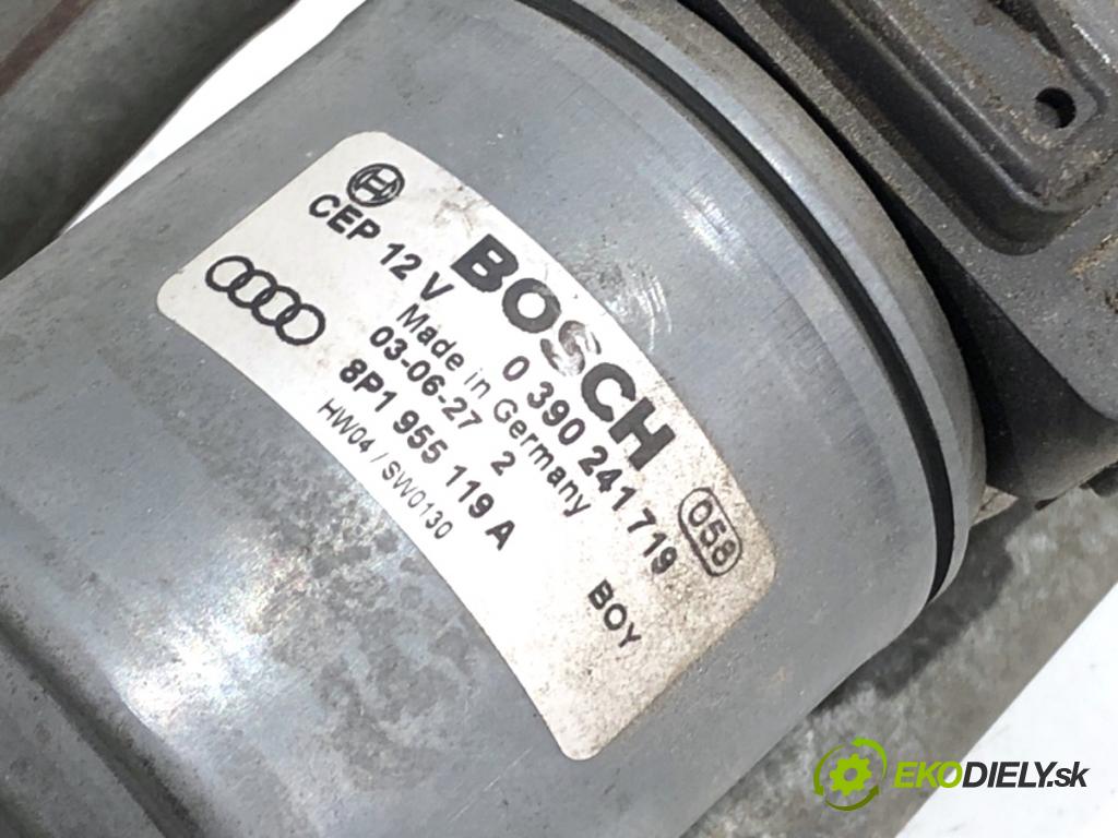 AUDI A3 8P liftback 2003 75 kW 1.6 1595 Mechanizmus stieračov predný 8P1955119A (Motorček stieračov predný)