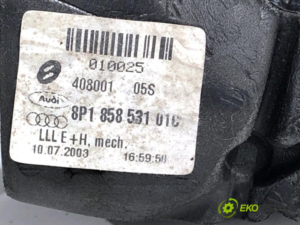 AUDI A3 8P liftback 2003 75 kW 1.6 1595 zpětné zrcátko levý
