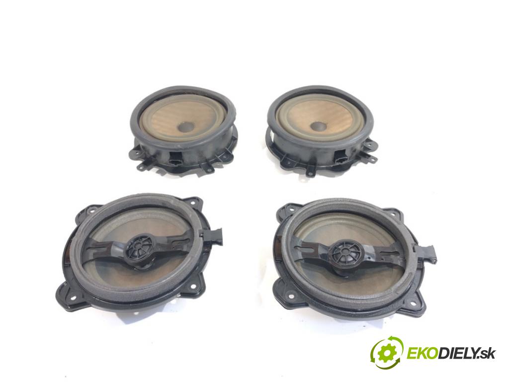 AUDI A3 8P liftback 2003 75 kW 1.6 1595 reproduktory 8P0035411 8H0035411