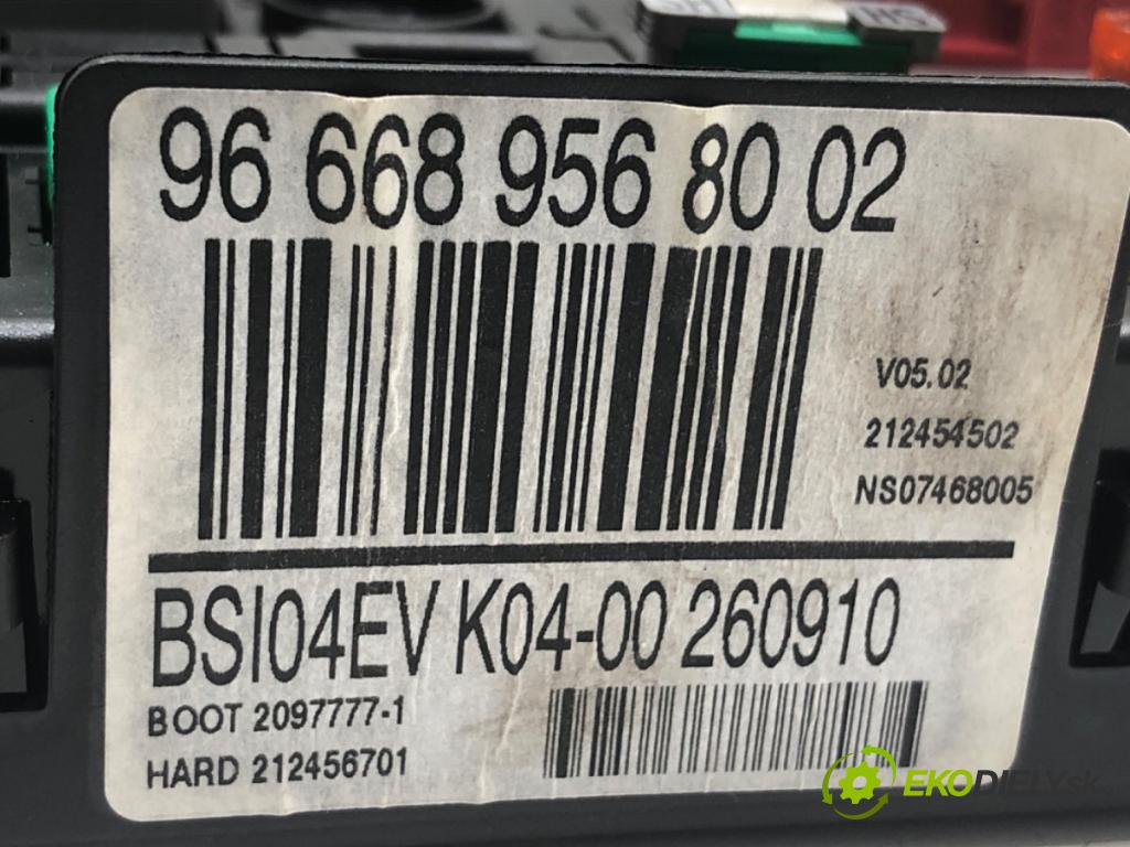 CITROEN C4 PICASSO I nadwozie wielkoprzestrzenne (MPV) 2010 80 kW 1.6 HDi 1560 Modul BSI 966689568002 (Poistková skrinka)