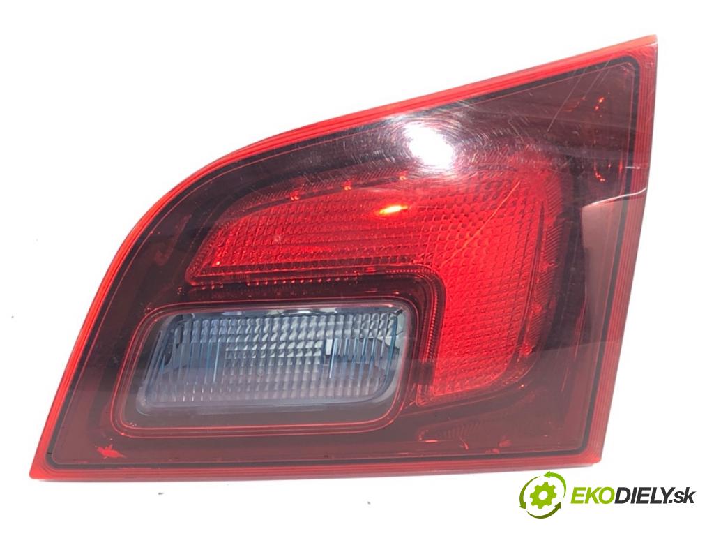 OPEL ASTRA J liftback 2011 92 kW 1.7 CDTI (68) 1686 světlo zadní část pravá vnitřní 13314053 (Klika dveří ostatní)