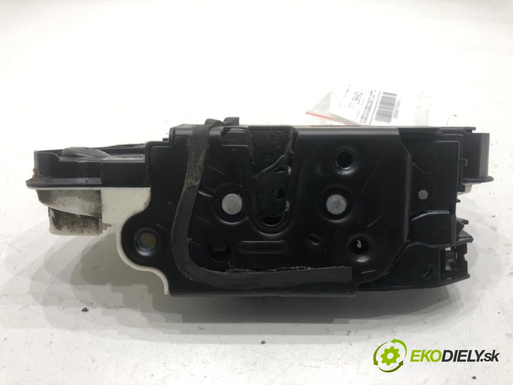 SEAT IBIZA IV liftback 2016 81 kW 1.0 TSI 999 zámok dveře levý přední část 5N1837015F