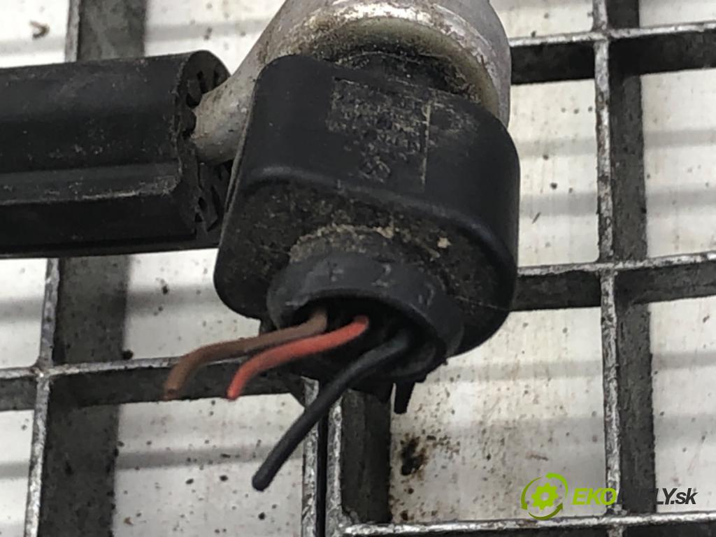 SEAT IBIZA IV liftback 2016 81 kW 1.0 TSI 999 rúrka klimatizácie  (Rúrka klimatizácie)